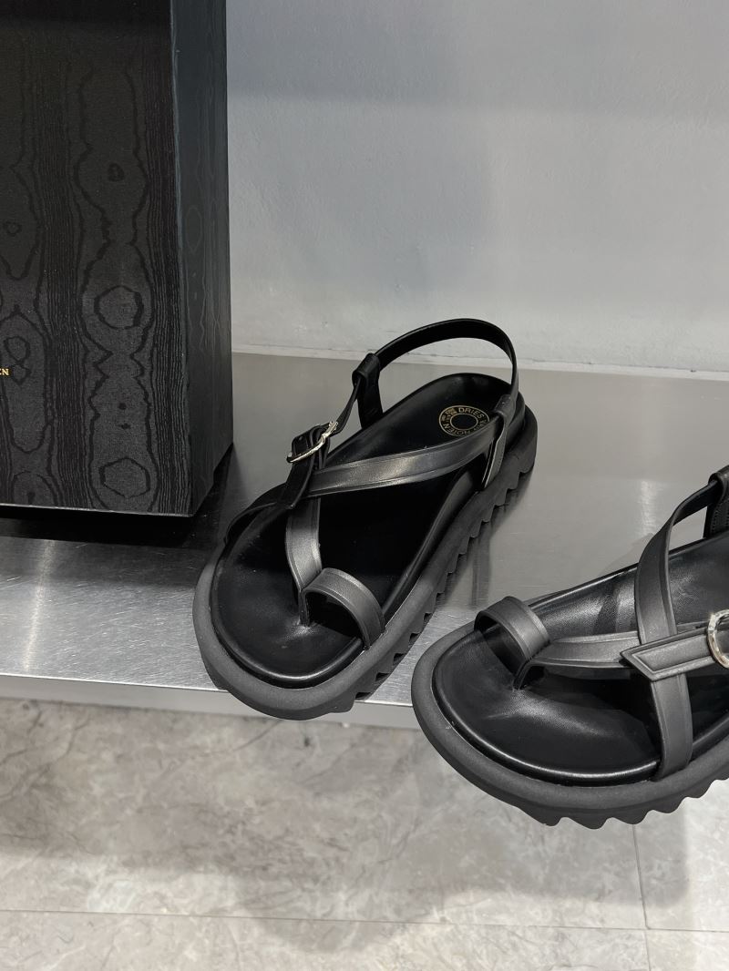 Dvn Sandals